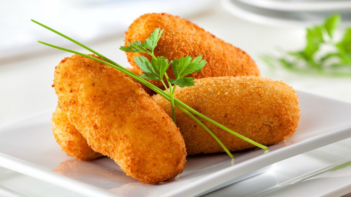 Croquetones Caseros de Pollo ___ 3€/u