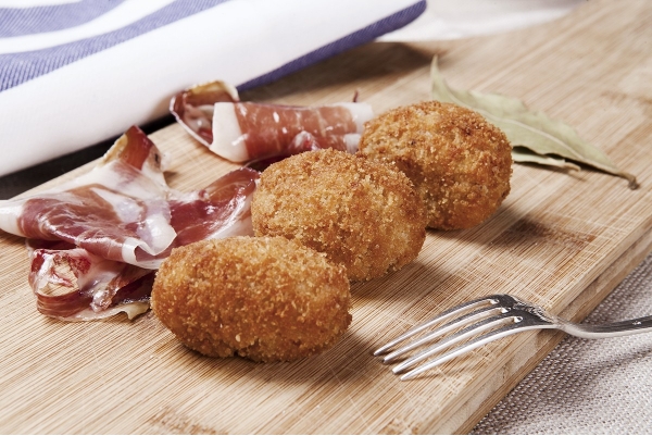Croquetones Caseros de Jamón Ibérico ___ 3€/u