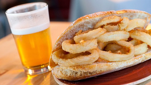 Bocata Calamares con mayonesa ___ 8€
