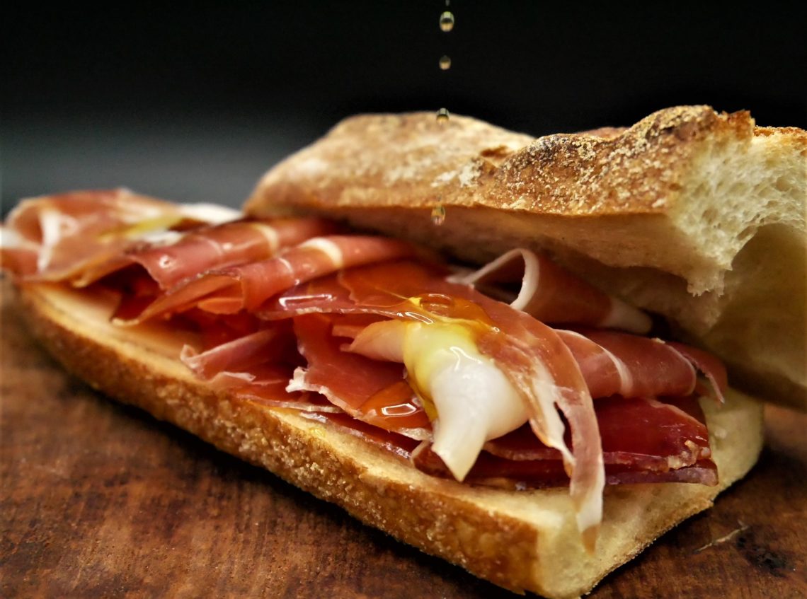 Bocata Jamón Ibérico ___ 8€
